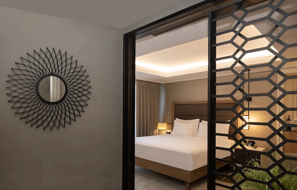 Deluxe Oda, 1 Büyük (Queen) Boy Yatak (Premier Balcony)