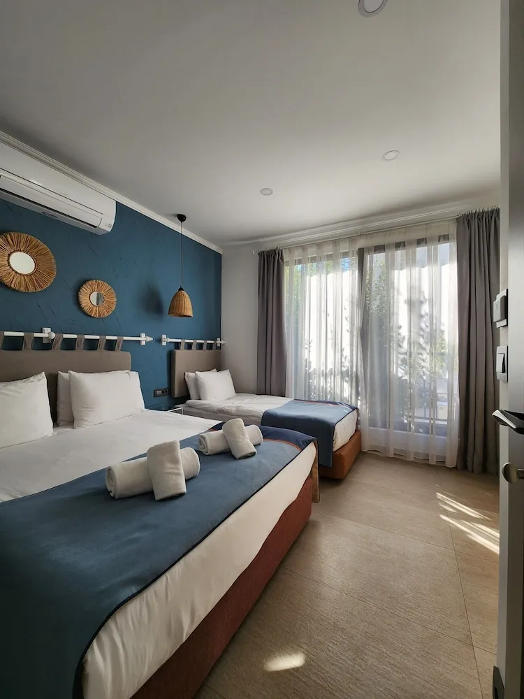 Standard Üç Kişilik Oda, Şehir Manzaralı