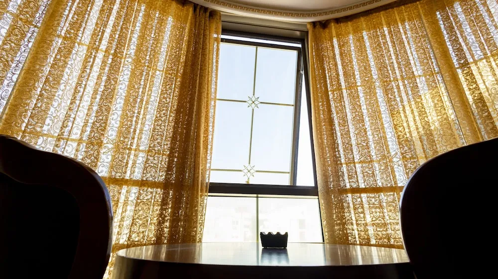 Deluxe Tek Buyuk Yatakli