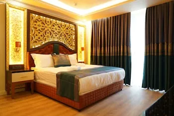 Can Adalya Palace Hotel