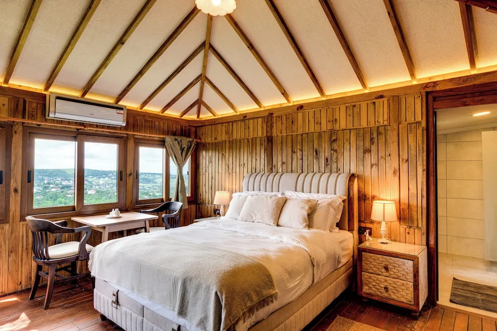 Authentic Room