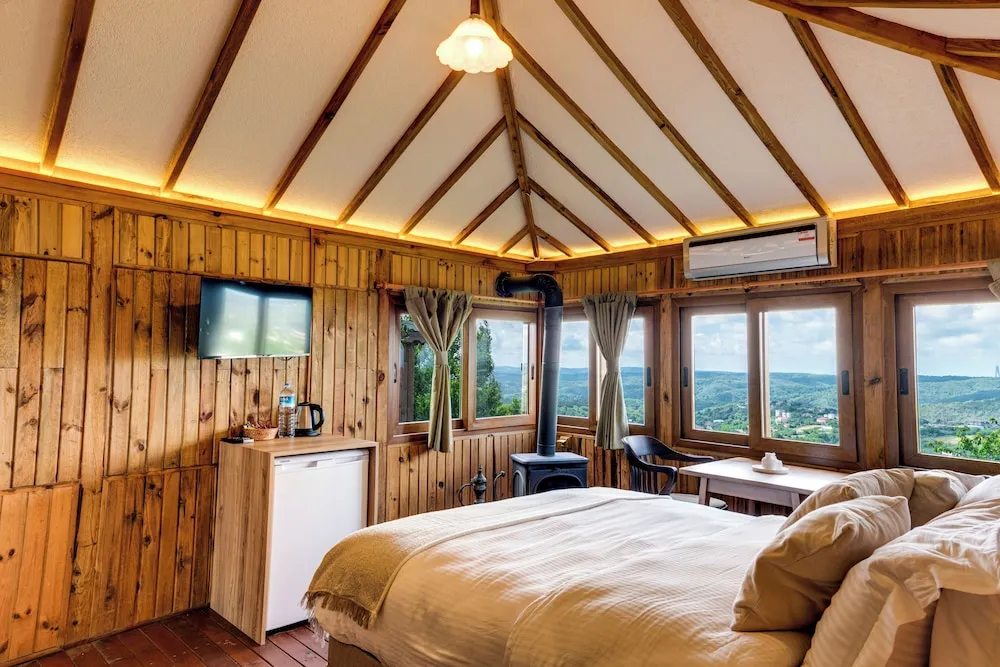 Authentic Room