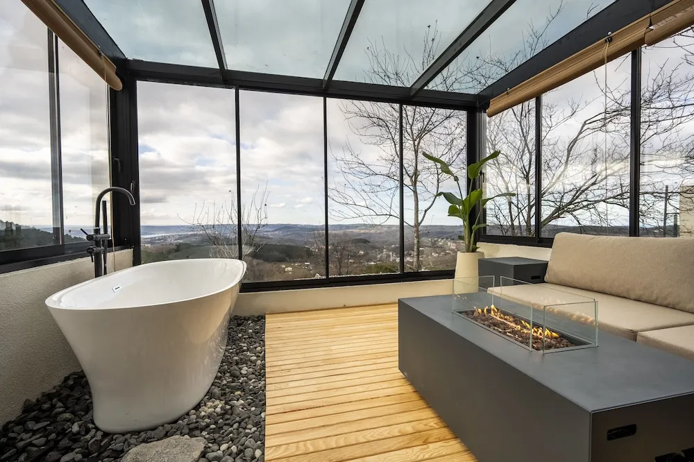 Vip Dlx Sky With Bathtub 7