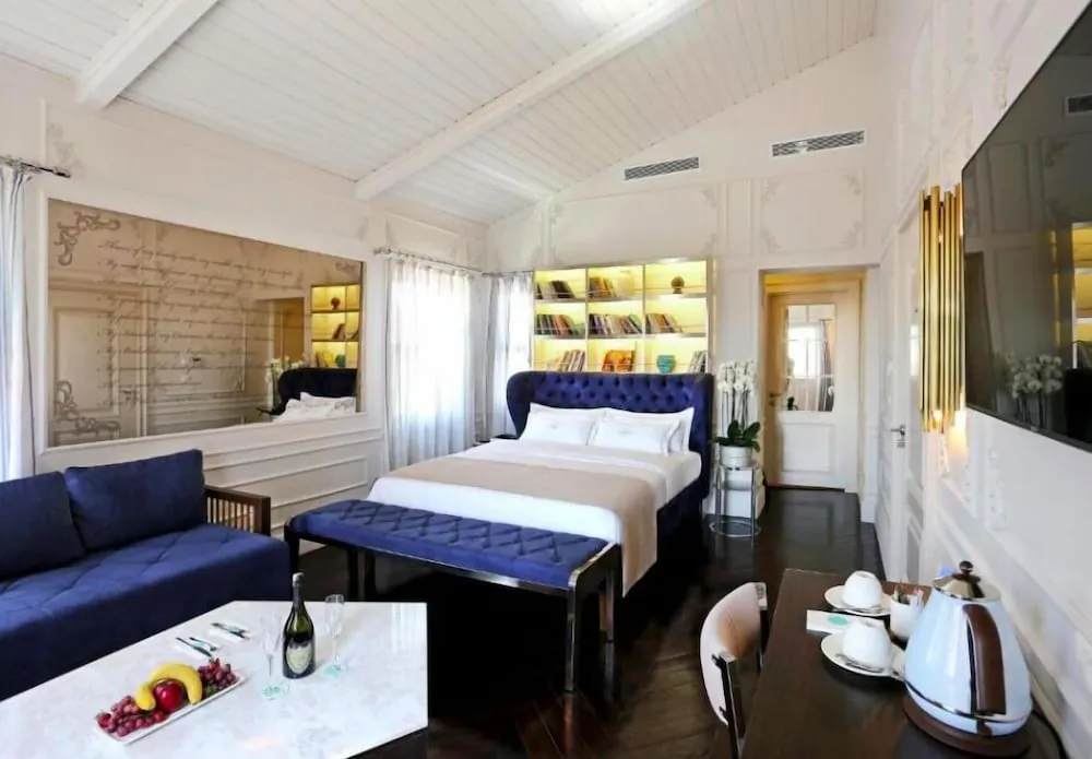 Deluxe Çatı Katı Süiti (Penthouse)