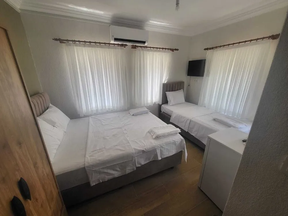 Comfort Tek Büyük veya İki Ayrı Yataklı Oda, Bahçe Manzaralı