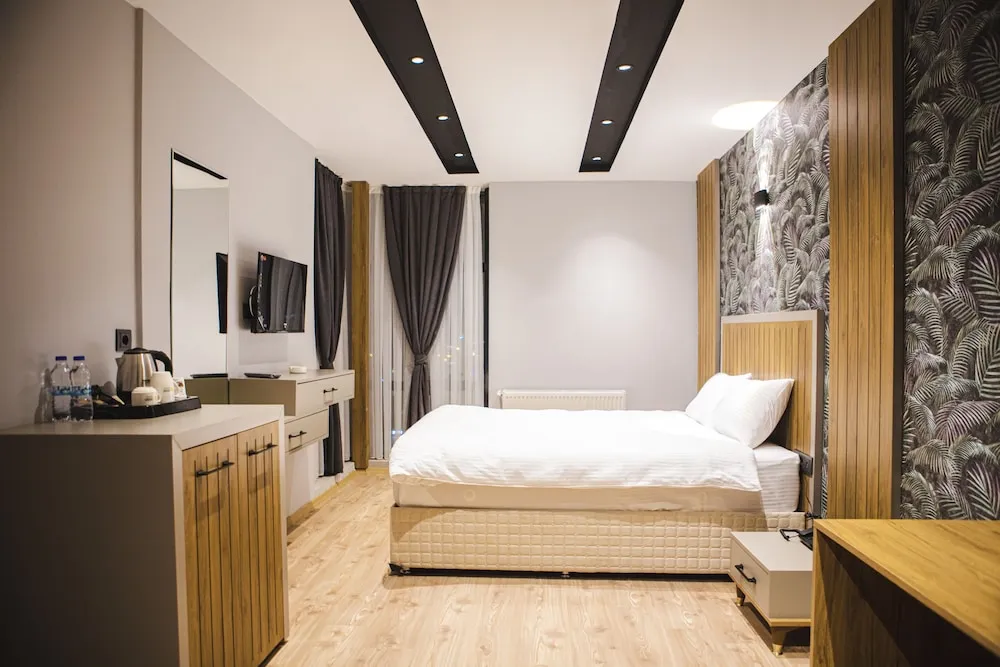 Comfort Tek Büyük Yataklı Oda