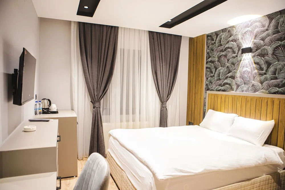 Comfort Tek Büyük Yataklı Oda