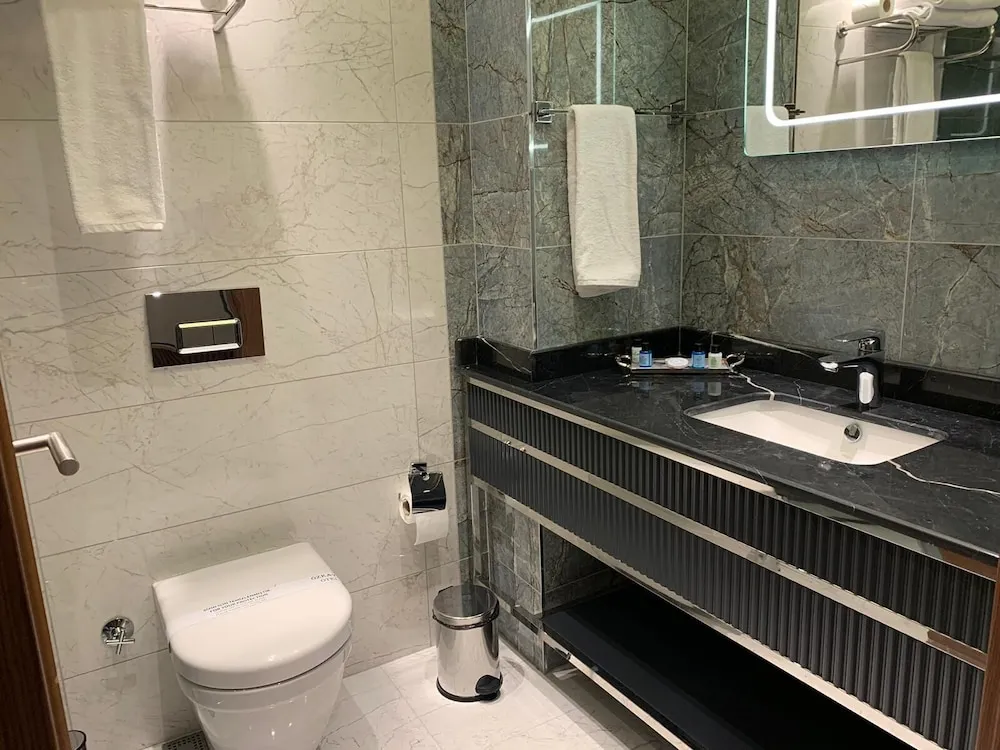 Deluxe Üç Kişilik Oda