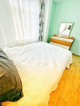 Comfort Oda, 1 Büyük (Queen) Boy Yatak