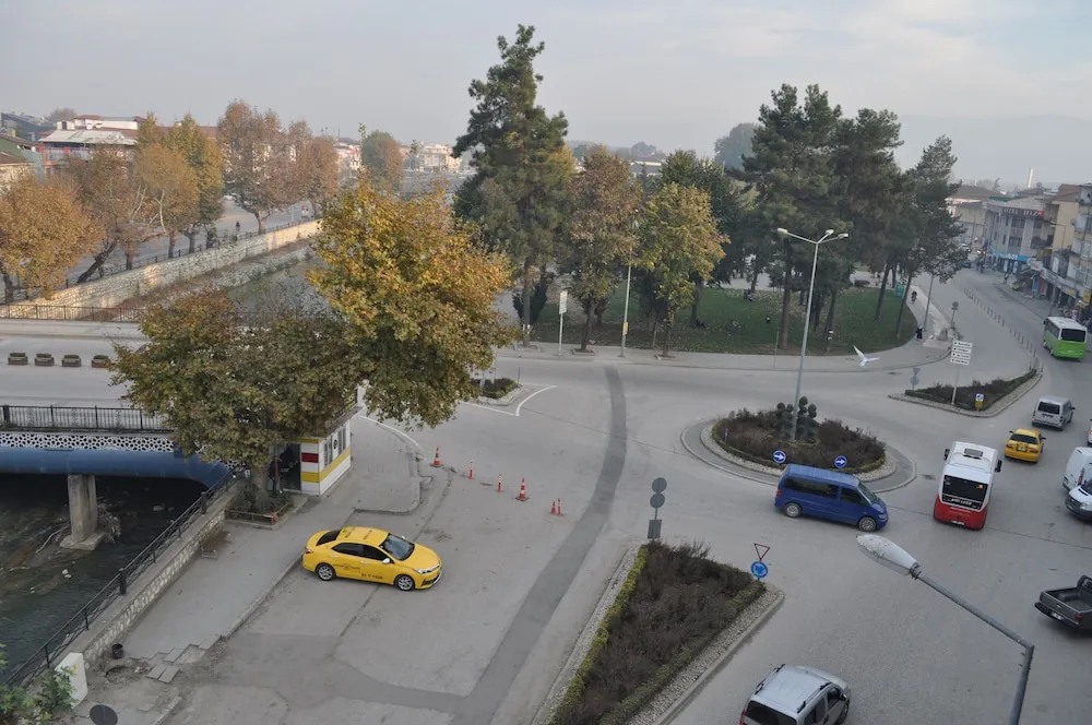 Comfort Tek Büyük Yataklı Oda