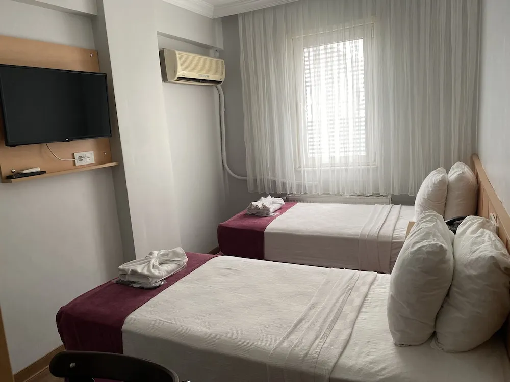 Comfort Tek Büyük veya İki Ayrı Yataklı Oda, Engellilere Uygun