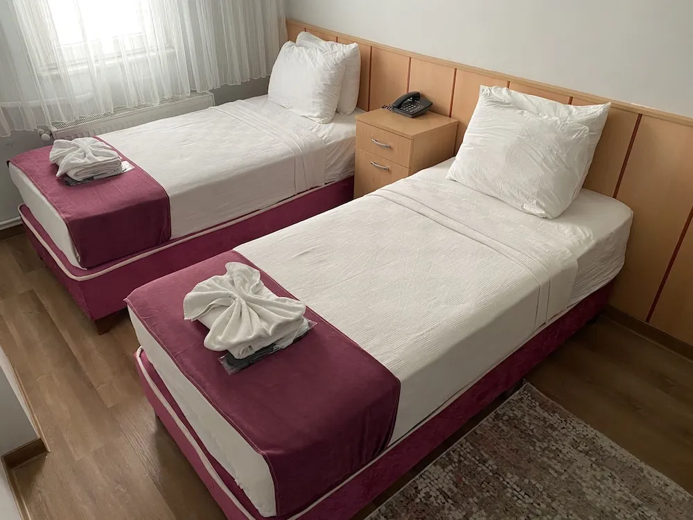 Comfort Tek Büyük veya İki Ayrı Yataklı Oda, Engellilere Uygun