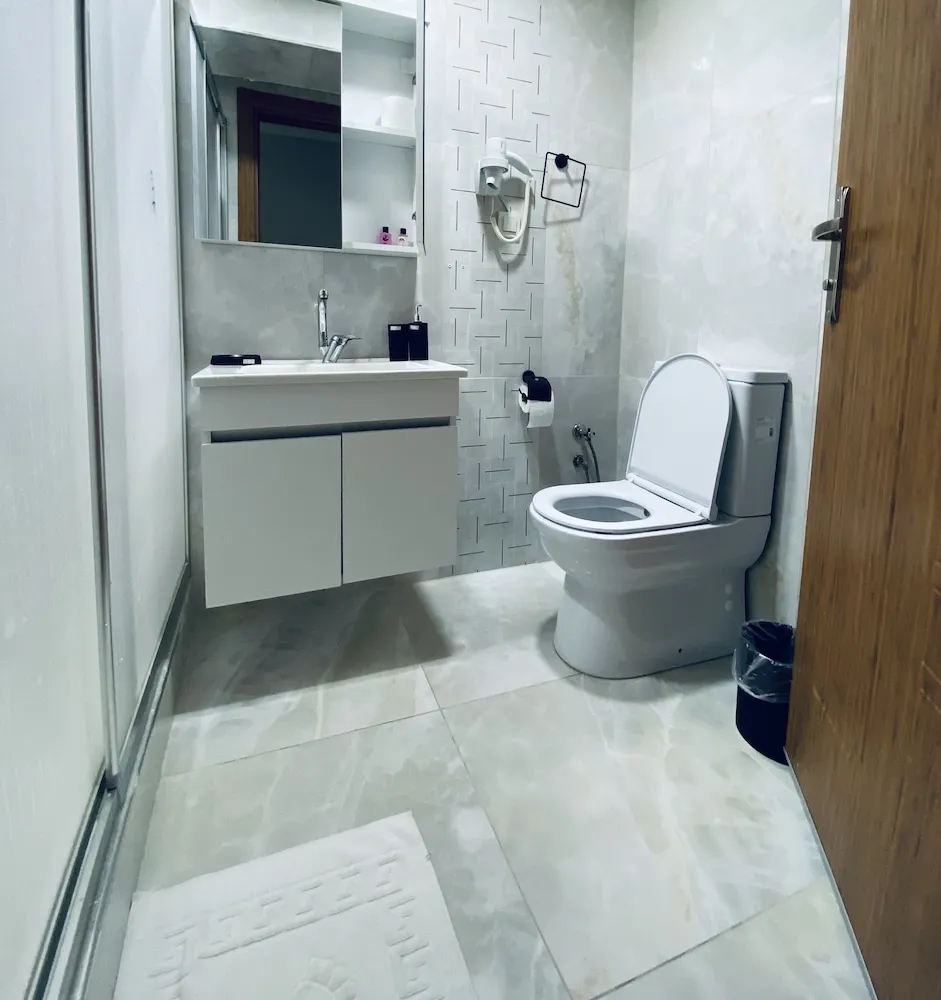 Comfort Tek Büyük veya İki Ayrı Yataklı Oda, Engellilere Uygun