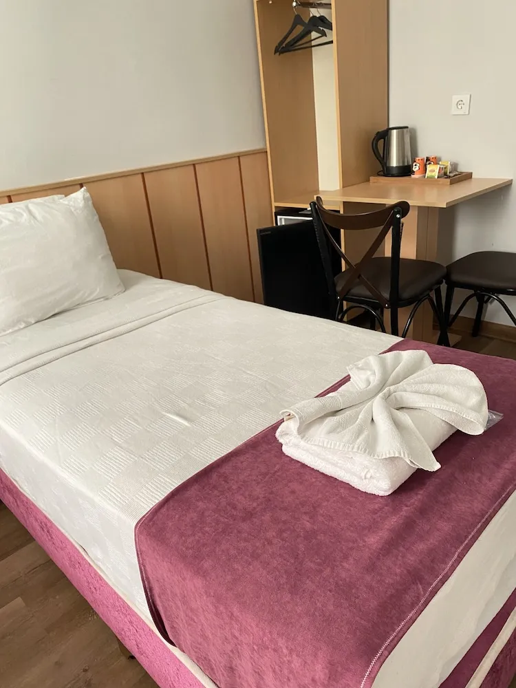 Comfort Tek Büyük veya İki Ayrı Yataklı Oda, Engellilere Uygun