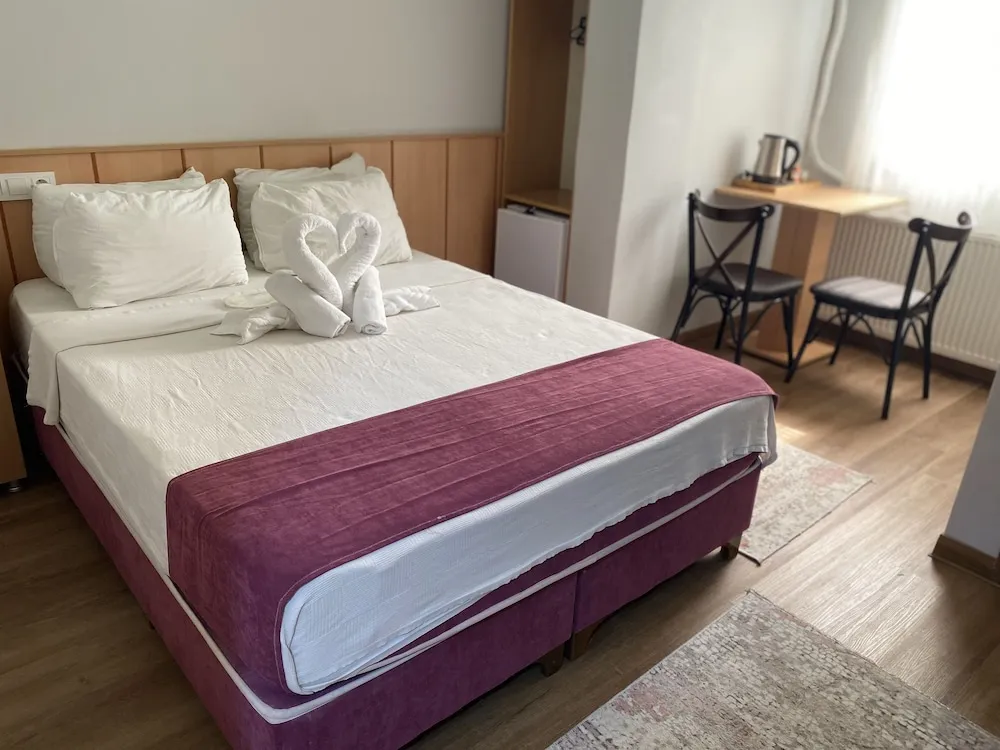 Comfort Tek Büyük veya İki Ayrı Yataklı Oda, Engellilere Uygun