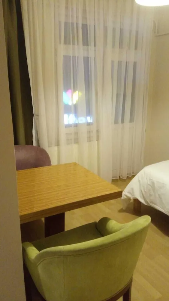 İki Ayrı Yataklı Oda