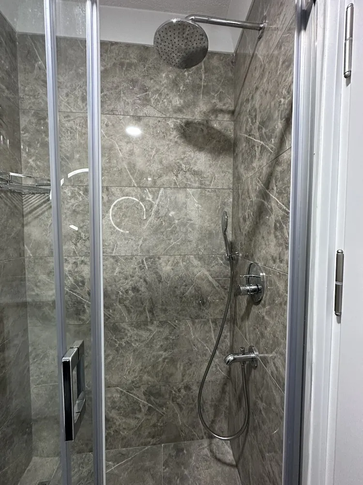 Executive Üç Kişilik Oda