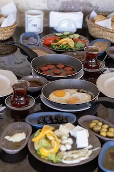 Stone House Foça Butik Otel