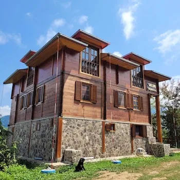 Selin Yaşam Evi