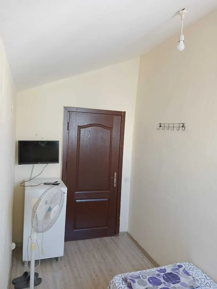 Economy Tek Kişilik Oda, 1 Tek Kişilik Yatak, Ortak Banyo, Asma Kat