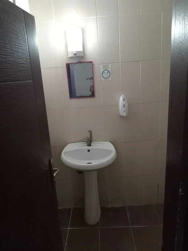 Economy Tek Kişilik Oda, 1 Tek Kişilik Yatak, Ortak Banyo, Asma Kat
