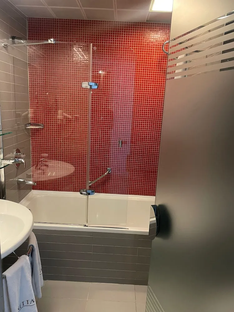Standard Üç Kişilik Oda, 3 Tek Kişilik Yatak, Sigara İçilebilir, Şehir Manzaralı