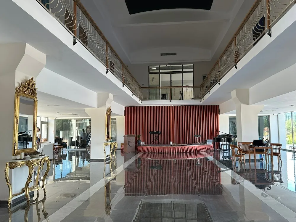 hotel-image-1
