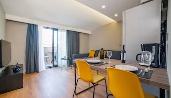 Vesta Rooms