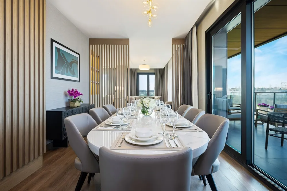 Royal Çatı Katı Süiti (Penthouse), Birden Çok Yatak