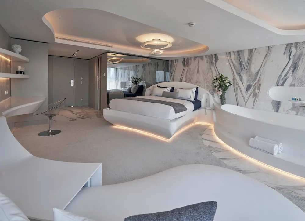 White Suite