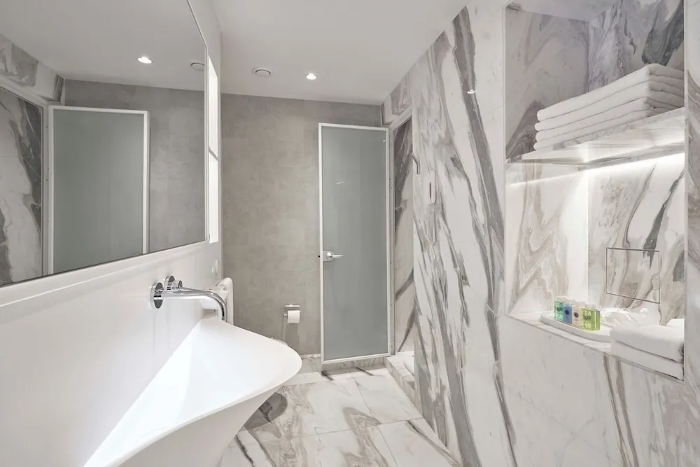 White Suite