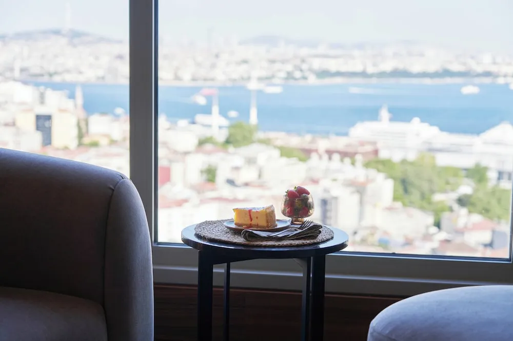 Bosphorus Suite