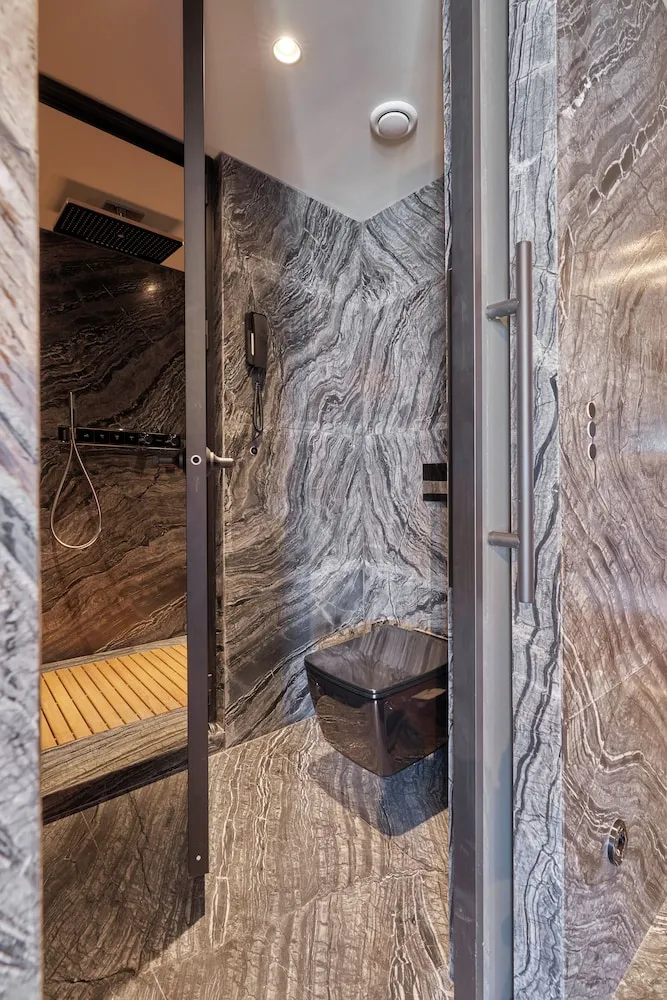 Bosphorus Suite