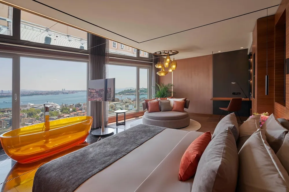 Amber Suite