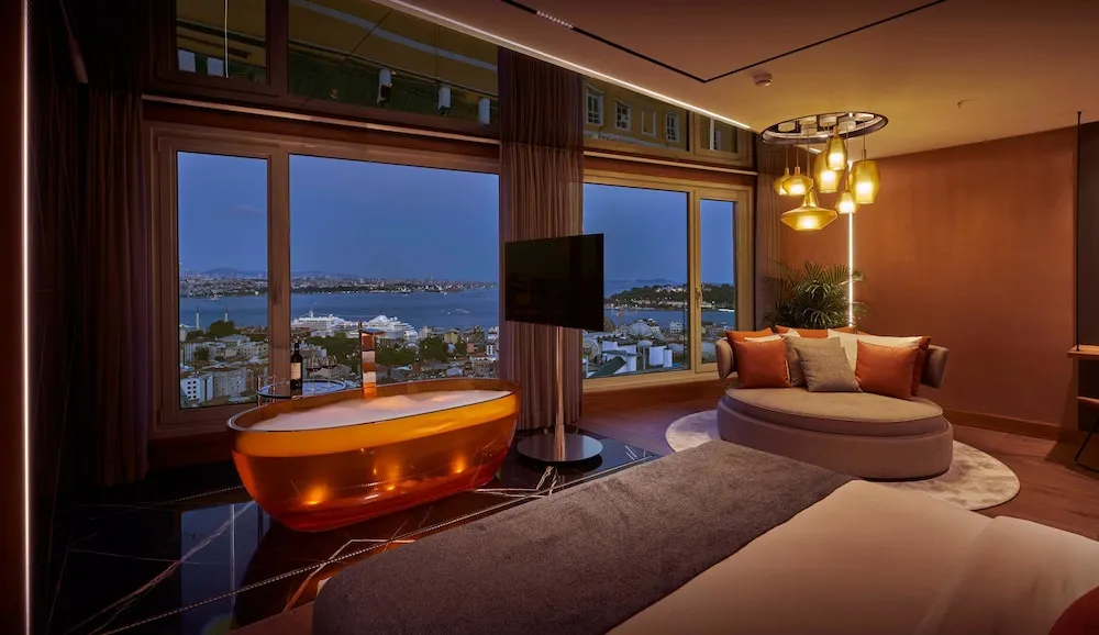 Amber Suite