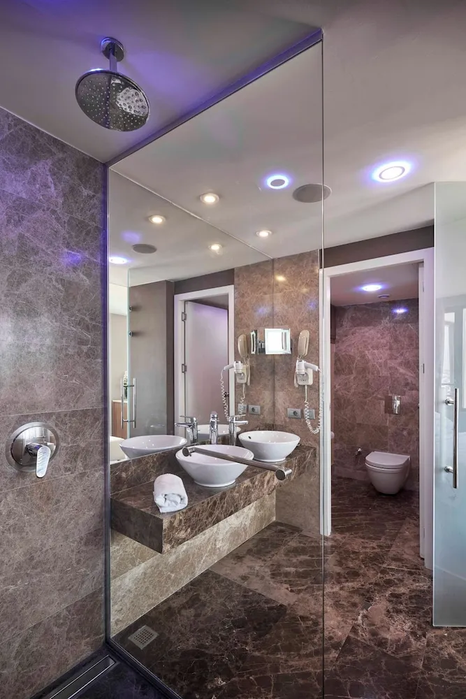 Senior Suite Bosphorus View