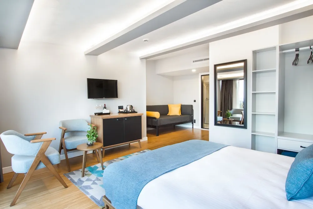Prime Room with Balcony