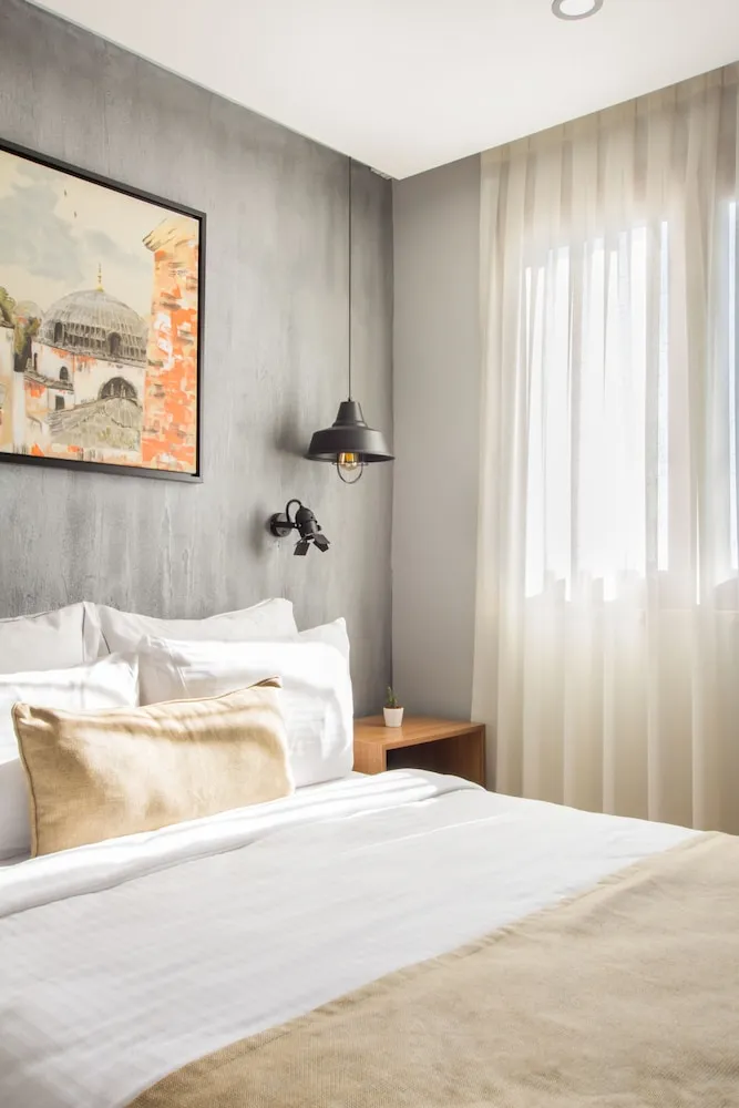 Premier Room