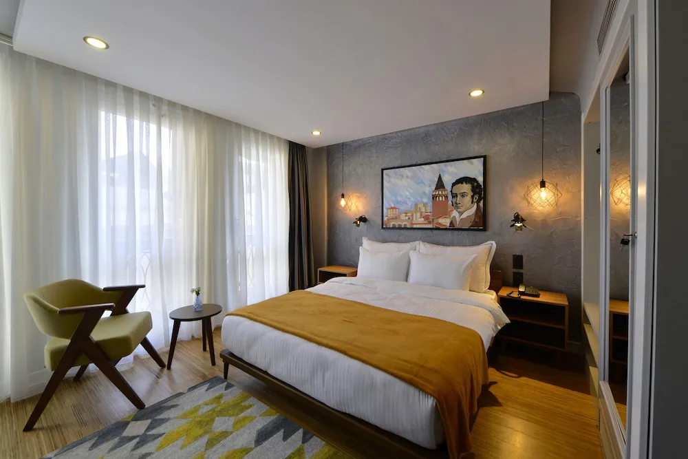 Premier Room