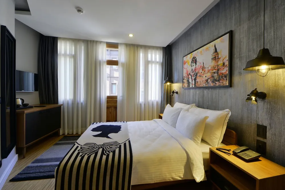 Premier Room
