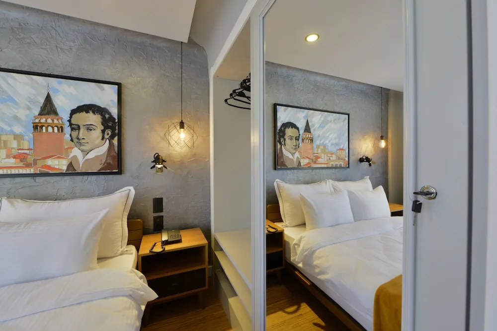 Premier Room
