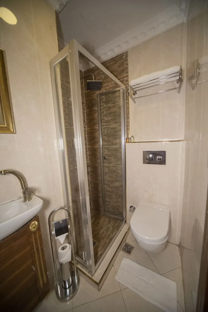 Economy Tek Büyük Yataklı Oda