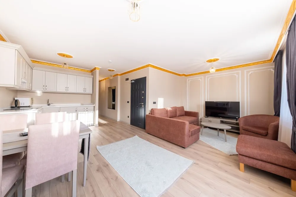 Çatı Katı Süiti (Penthouse)