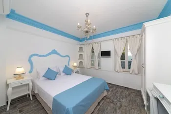 Louise'in Konağı