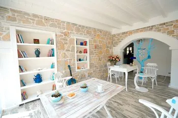 Louise'in Konağı