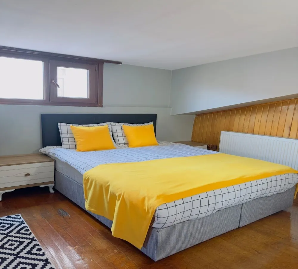 Çatı Katı Süiti (Penthouse), Birden Çok Yatak