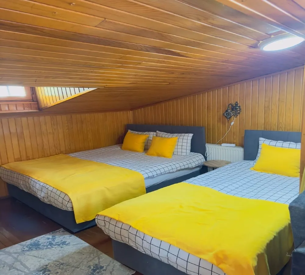 Çatı Katı Süiti (Penthouse), Birden Çok Yatak