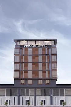 Divares Luxury Hotel