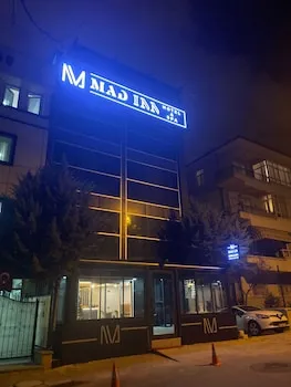 Mad Inn Hotel & Spa