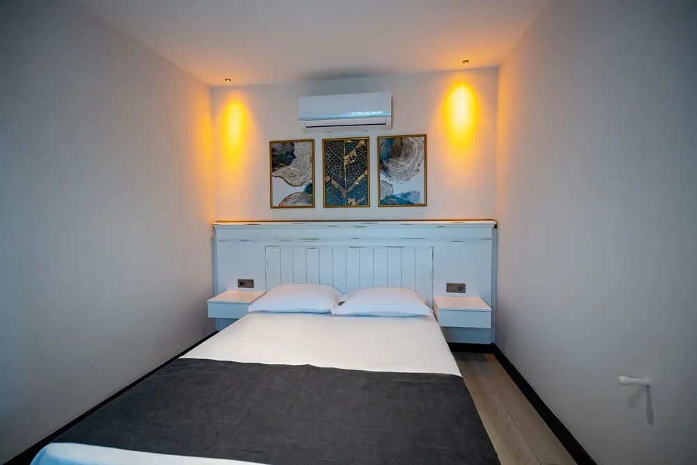 Standard Suite (No Balcony) room